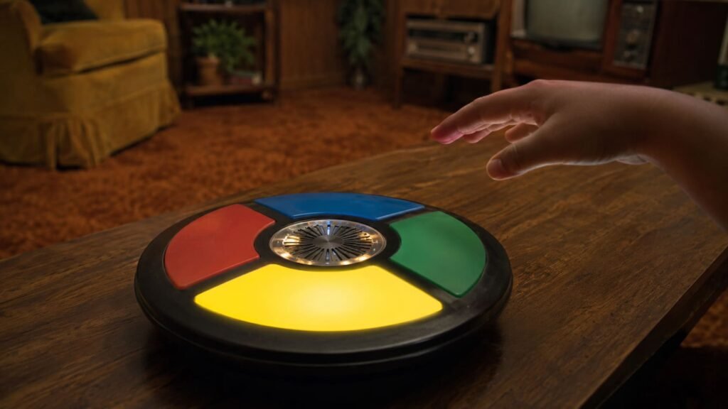 Simon electronic memory game with colored lights